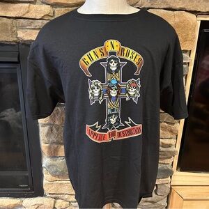 Guns N’ Roses Black‎ Graphic Tee with Colorful Design men’s XL